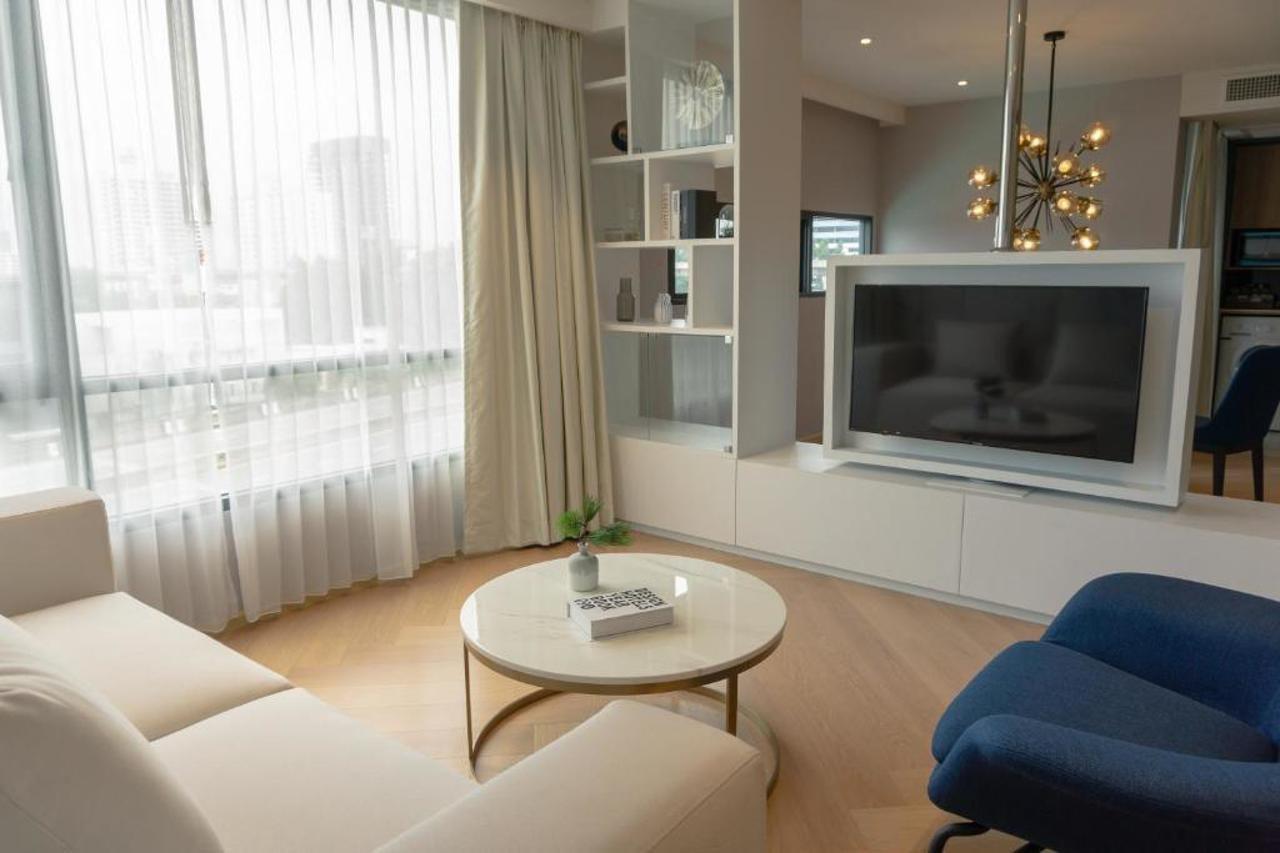 Montana Bangkok Hotel & Residence Buitenkant foto